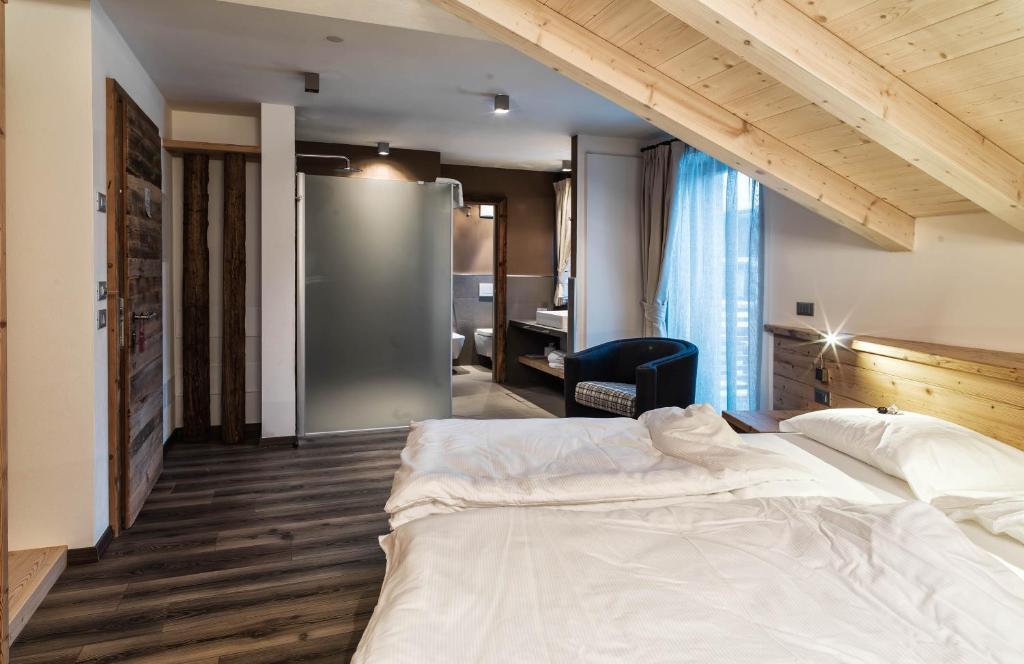 Chalet Vites Mountain Hotel Canazei Habitación foto