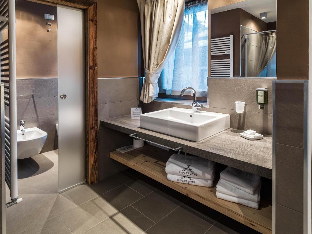 Chalet Vites Mountain Hotel Canazei Habitación foto